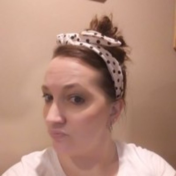 Meet your Posher, Andrea - Picture 1 of 1